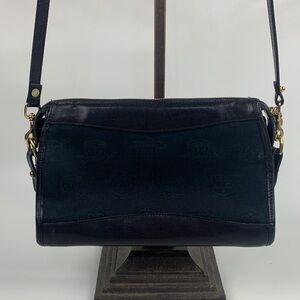 Vintage Dooney & Bourke Black Brown Shoulder crossbody Bag Gold Trim Zip A005991